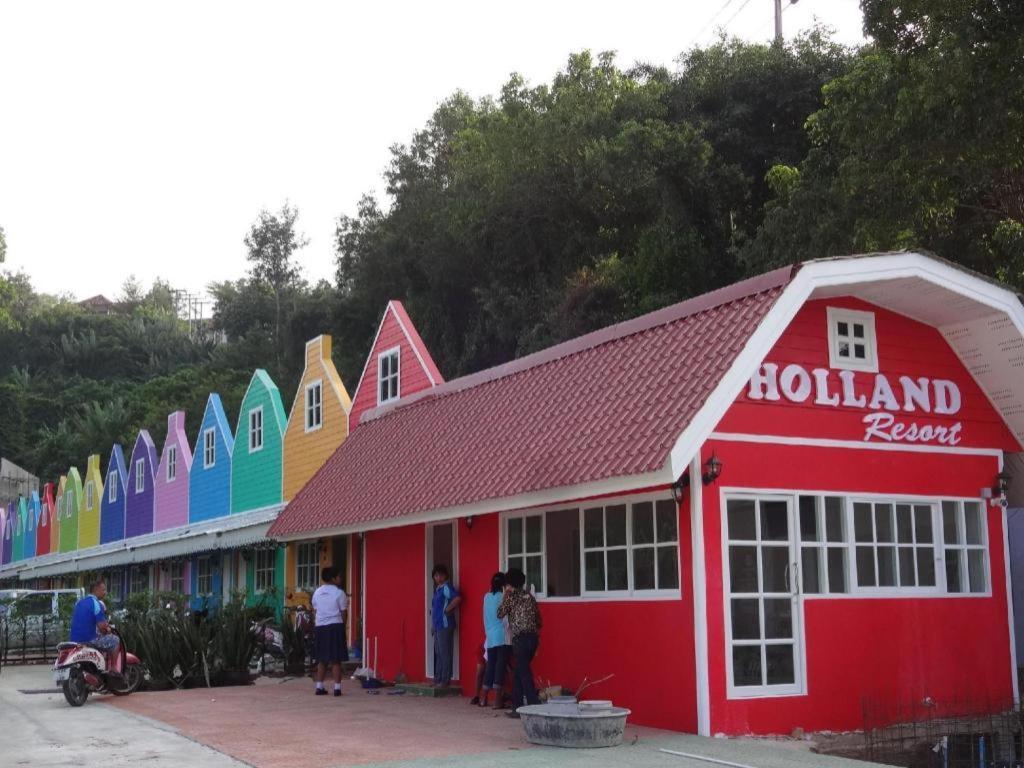 Holland Hotel